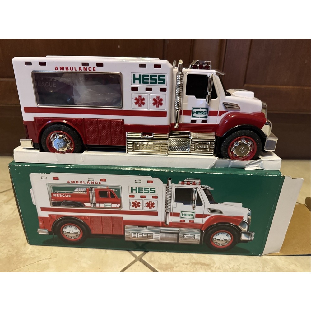 2020 Hess Ambulance and Rescue Truck MIB Tested Rare Lights Box Instructions